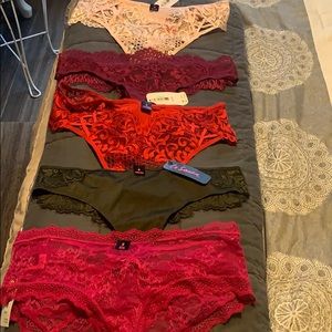 5 pair Gorgeous size medium panties